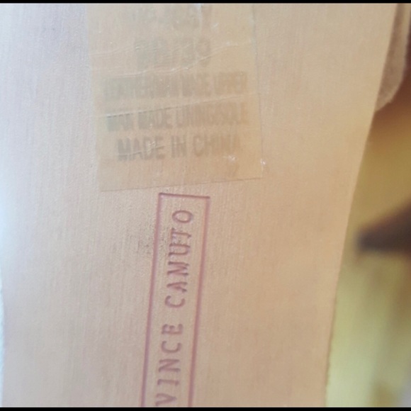 Vince Camuto - Picture 5 of 7